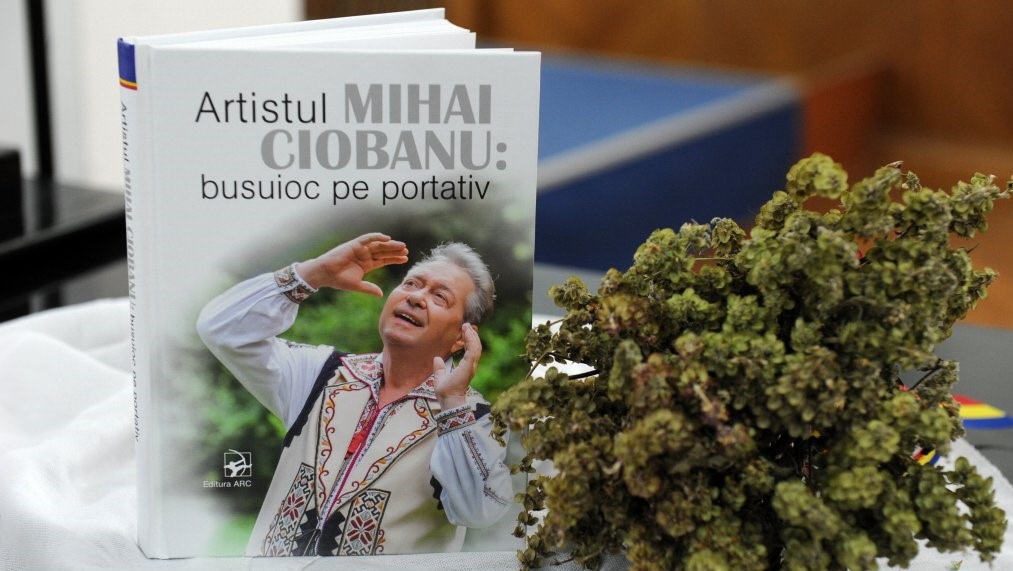 Lansare de carte: ”Artistul Mihai Ciobanu: Busuioc pe portativ”